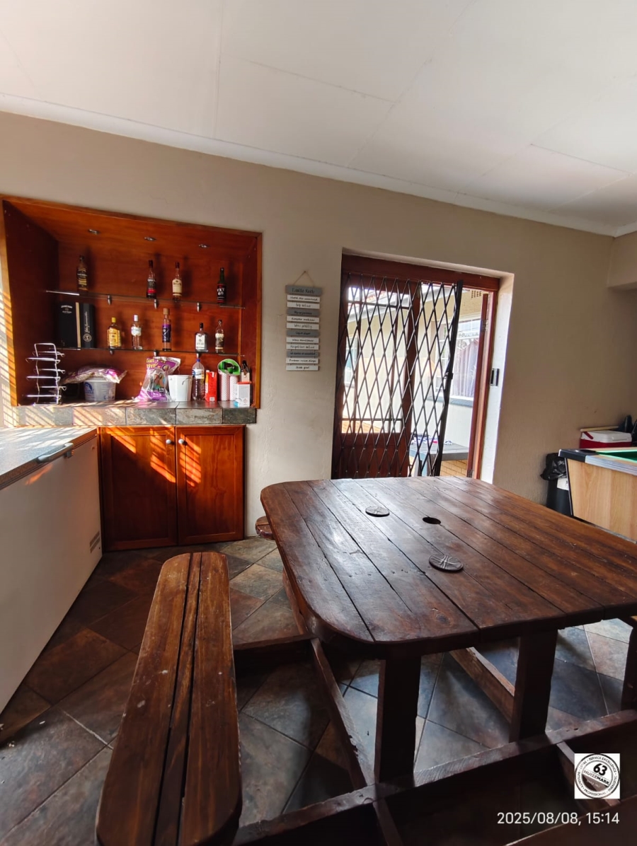 4 Bedroom Property for Sale in Vaalpark Free State